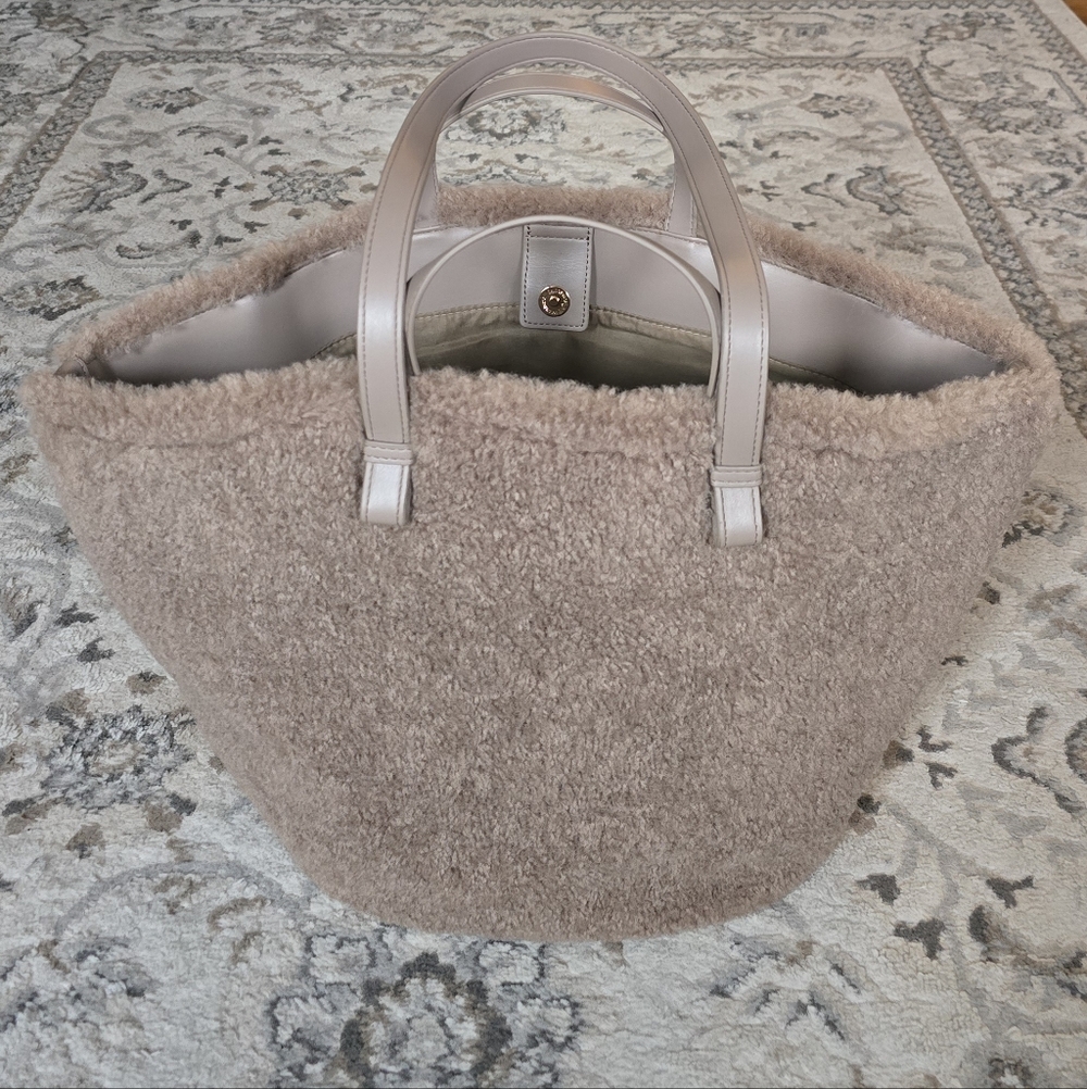 Tan Sherpa Tulip Time & Tru Tote Bag